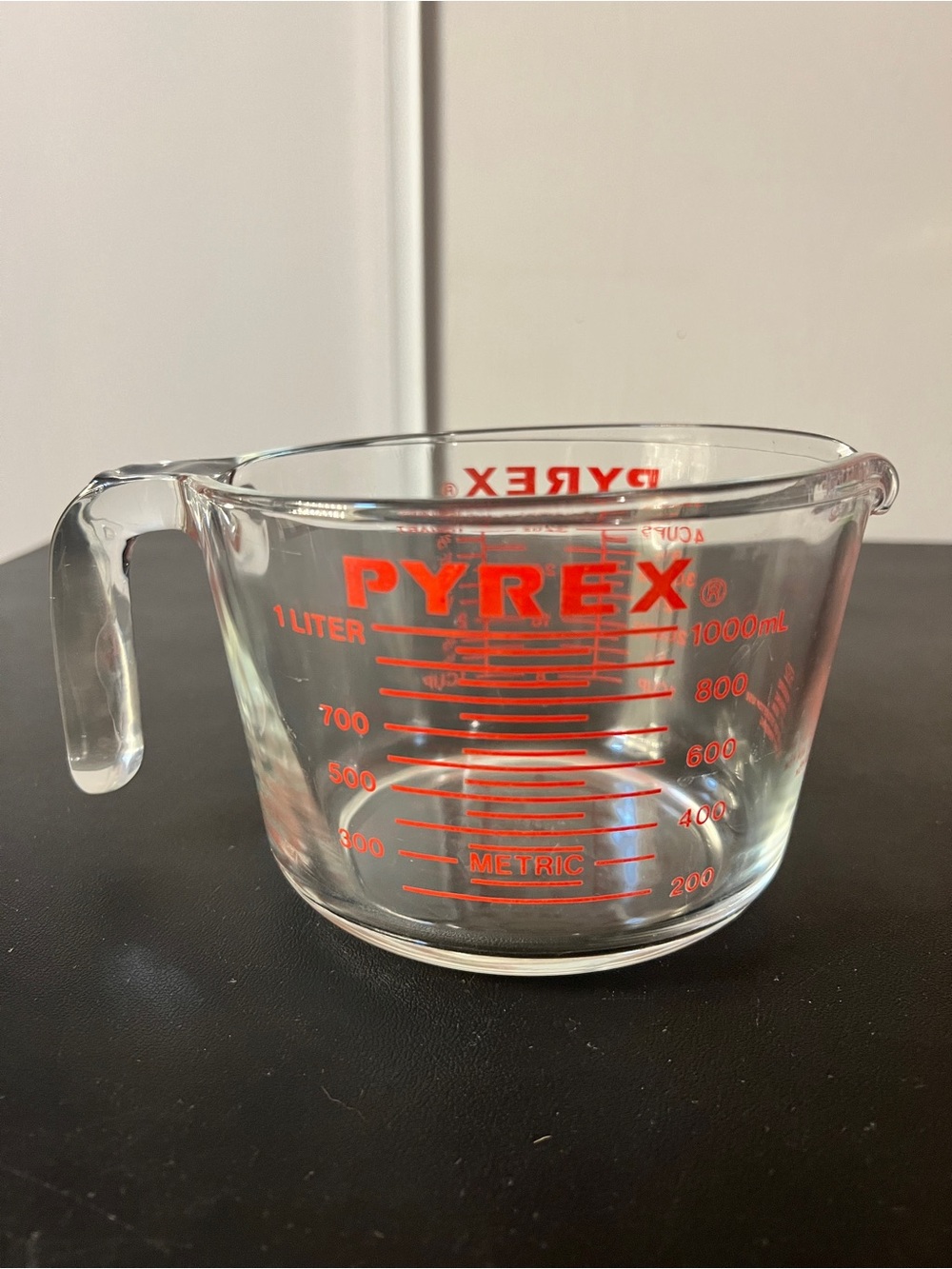 Vintage PYREX #532 HANDLE 4-Cup 1-Quart Red Lettering Glass Measuring Cup